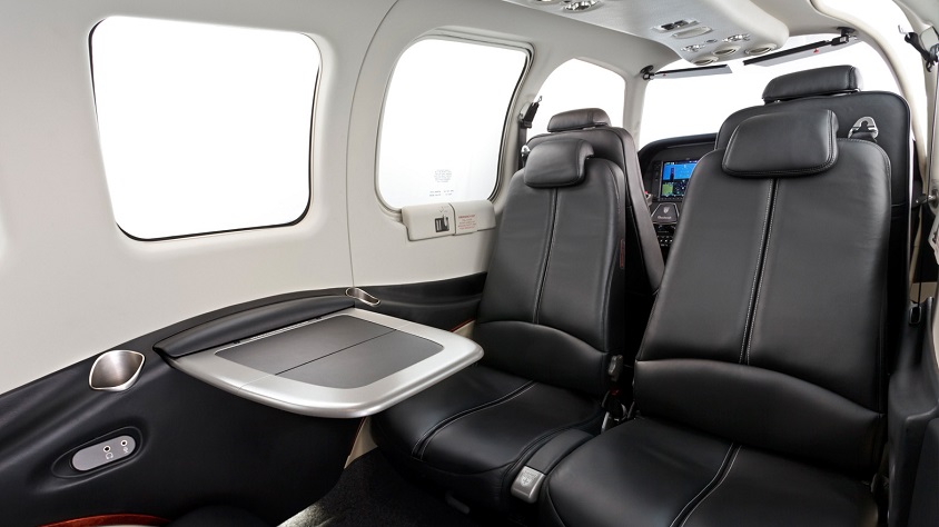 cabina Beechcraft Baron 58
